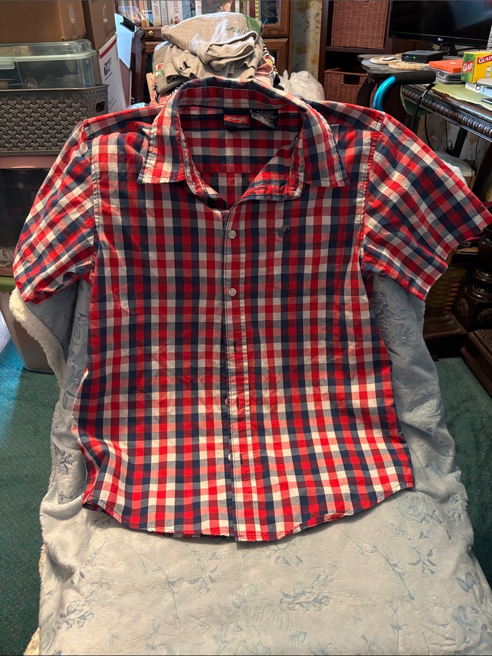 Wrangler Red Navy White Plaid Short-Sleeve Button-Down Shirt
